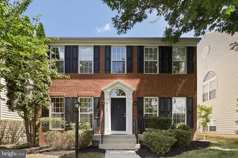 6710 Eldermill Ln, Gainesville, VA 20155