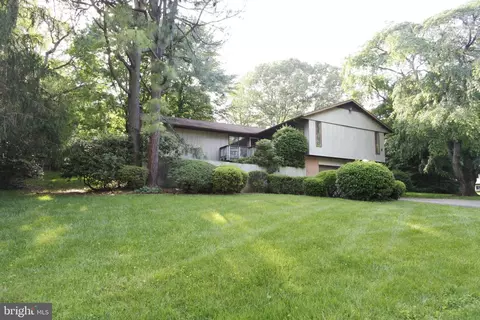 7245 Ridgeway Dr, Manassas, VA 20112 photo 3