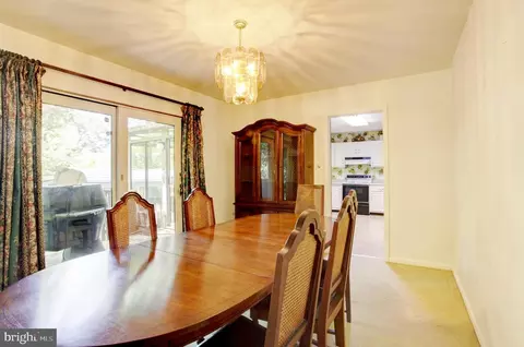 7245 Ridgeway Dr, Manassas, VA 20112 photo 10