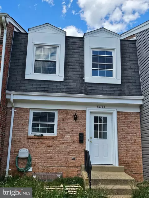 8634 Newton Pl, Manassas, VA 20111