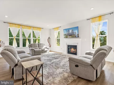 4561 Morley Loop, Woodbridge, VA 22192 photo 17