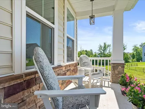 4561 Morley Loop, Woodbridge, VA 22192 photo 2