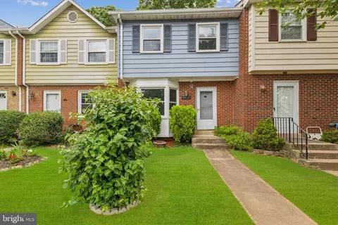 4317 Elliot Ct, Woodbridge, VA 22193
