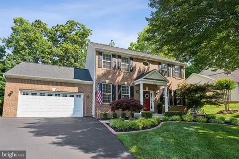 2752 Omisol Rd, Woodbridge, VA 22192
