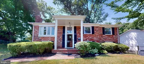 4503 Glendale Rd, Woodbridge, VA 22193