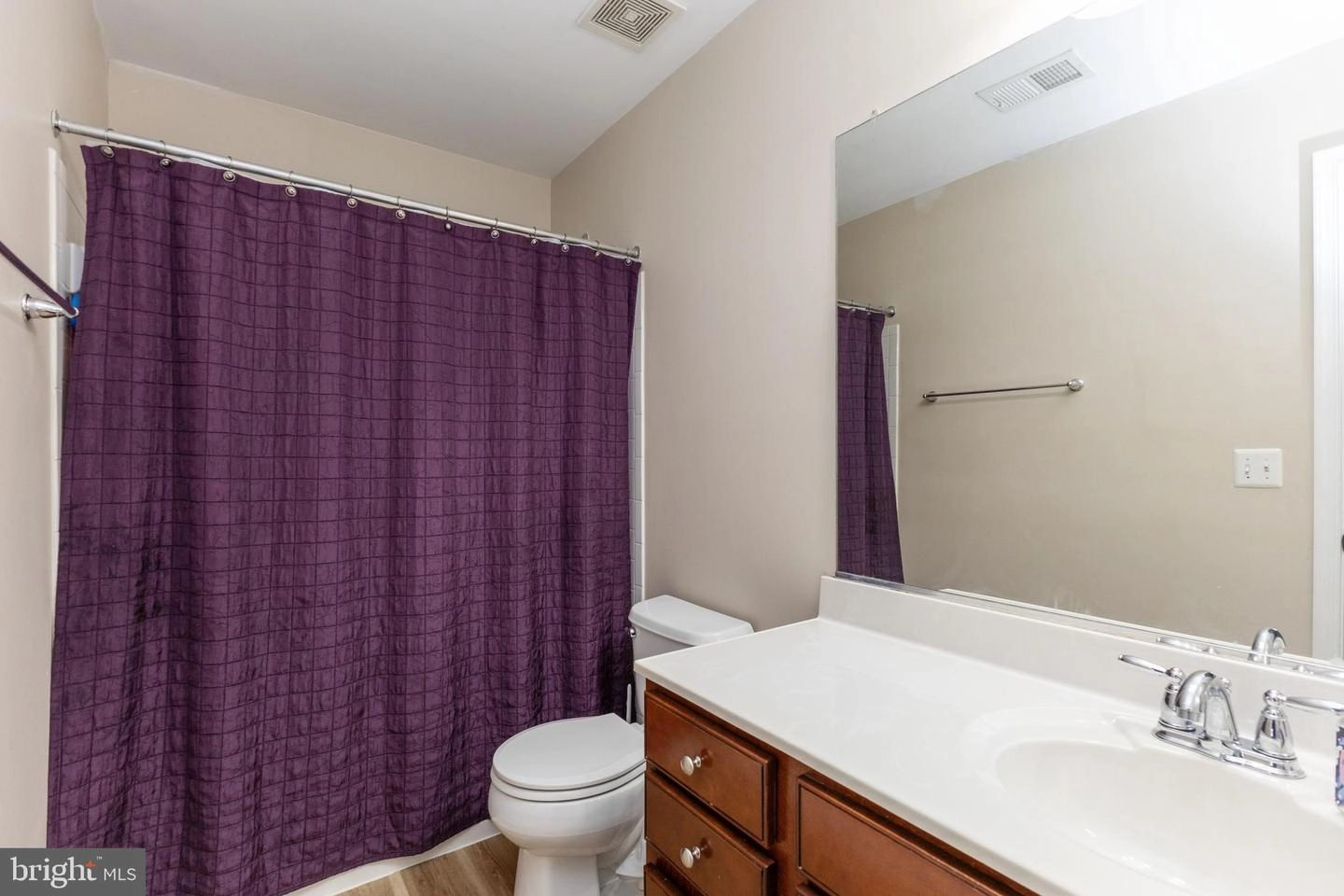 Bath - 4257 Meyers Rd, Triangle, VA 22172 photo 1 of 1