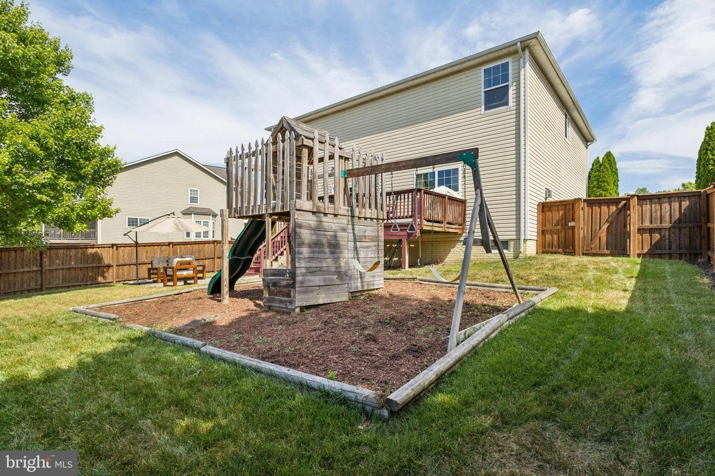 Exterior - 4257 Meyers Rd, Triangle, VA 22172 photo 5 of 7
