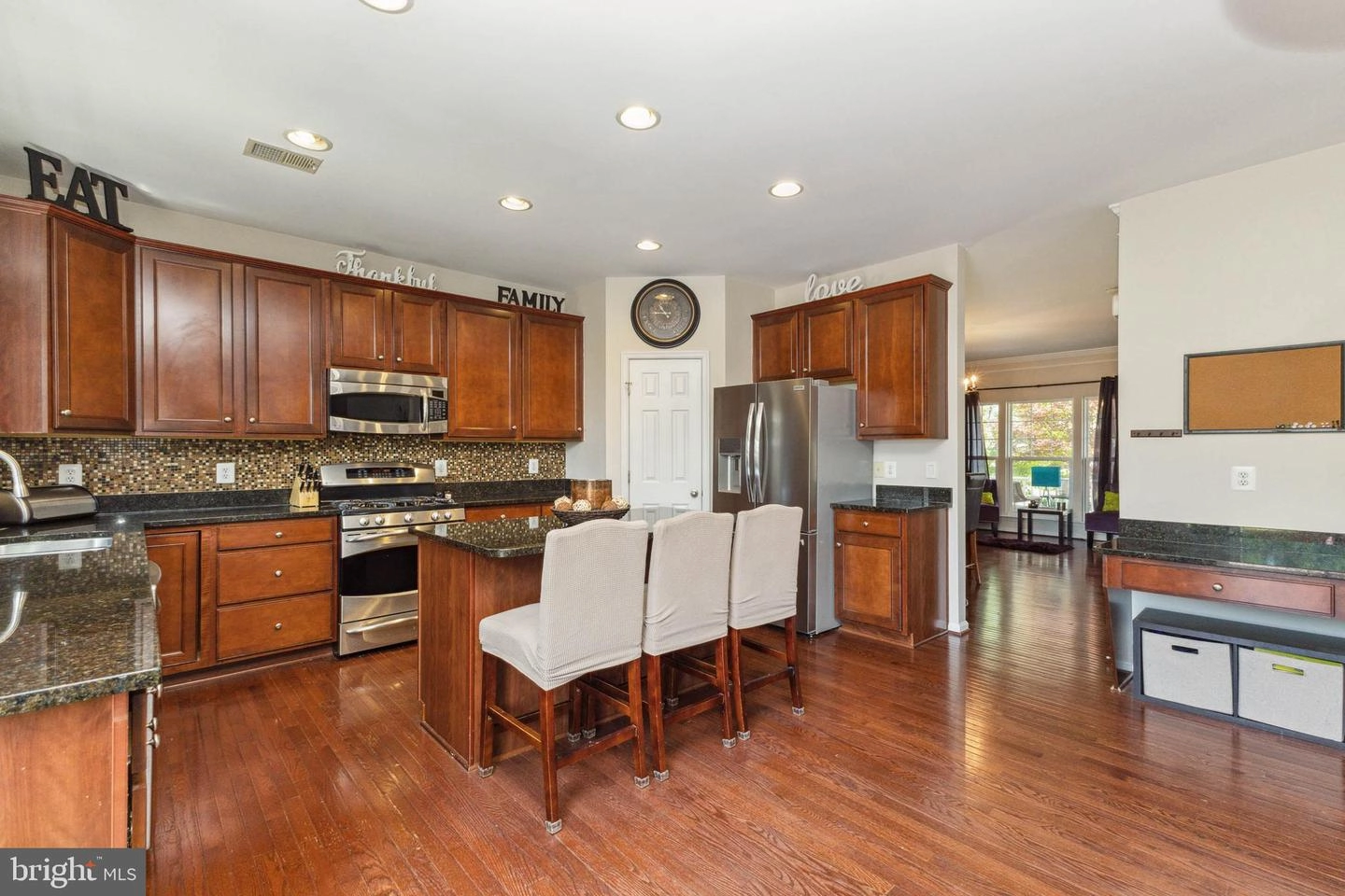 Kitchen - 4257 Meyers Rd, Triangle, VA 22172 photo 1 of 3