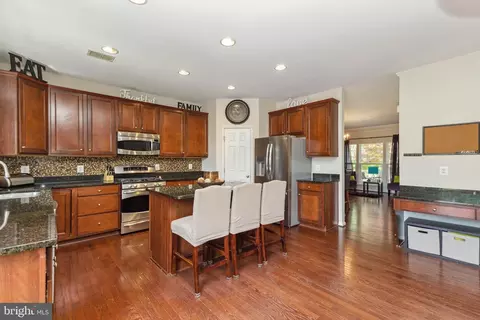 Kitchen - 4257 Meyers Rd, Triangle, VA 22172 photo 1 of 3