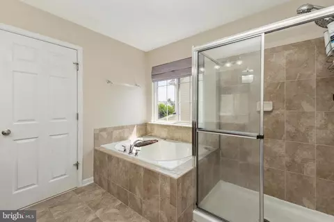 Entry Way - 4257 Meyers Rd, Triangle, VA 22172 photo 3 of 4