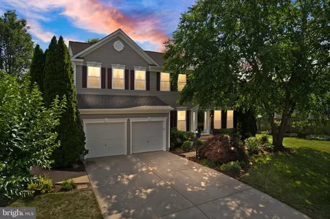 8509 Deal Ct, Bristow, VA 20136