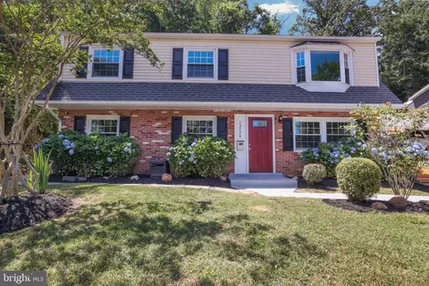 13724 Greenbriar Dr, Woodbridge, VA 22193