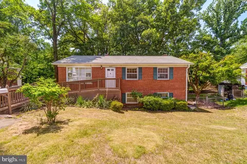 14212 Franklin St, Woodbridge, VA 22191