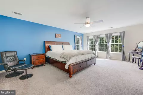 Bedroom - 18931 Highland Park Dr, Triangle, VA 22172 photo 1 of 7