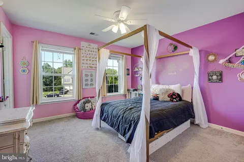 Bedroom - 18931 Highland Park Dr, Triangle, VA 22172 photo 4 of 7