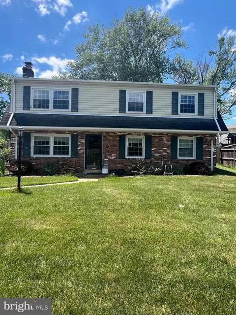 4903 Lombard Ln, Woodbridge, VA 22193