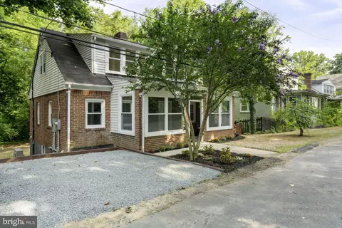19116 Windsor Rd, Triangle, VA 22172