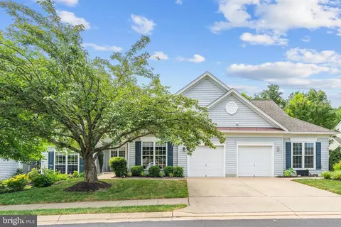 12332 Macrina Ct, Woodbridge, VA 22192