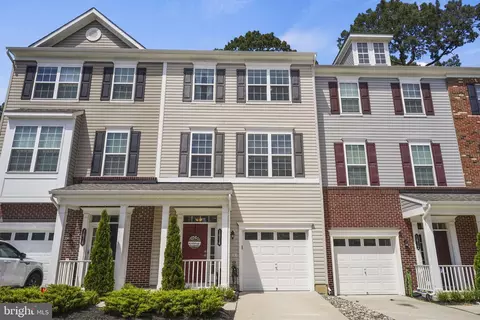 1614 Dorothy Ln, Woodbridge, VA 22191