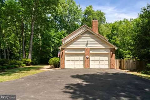 8213 Honeysuckle Rd, Manassas, VA 20112 photo 9