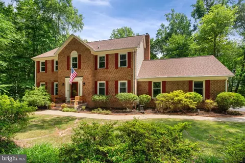 8213 Honeysuckle Rd, Manassas, VA 20112 photo 5
