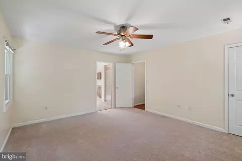 8213 Honeysuckle Rd, Manassas, VA 20112 photo 38