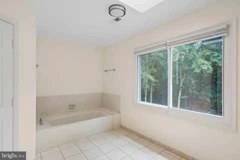 8213 Honeysuckle Rd, Manassas, VA 20112 photo 41
