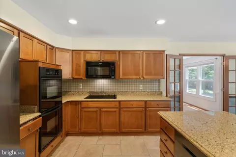 8213 Honeysuckle Rd, Manassas, VA 20112 photo 20