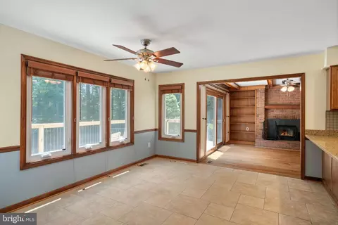8213 Honeysuckle Rd, Manassas, VA 20112 photo 23