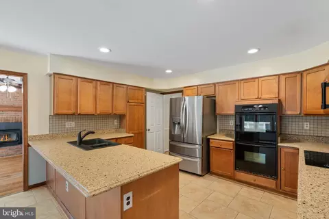 8213 Honeysuckle Rd, Manassas, VA 20112 photo 19