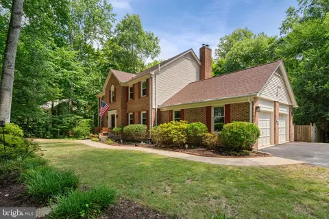 8213 Honeysuckle Rd, Manassas, VA 20112 photo 8