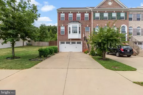 5901 Riverside Dr, Woodbridge, VA 22193