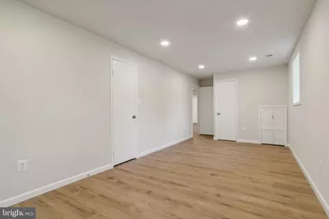 Living - 6734 Steity Ln, Manassas, VA 20111 photo 6 of 6