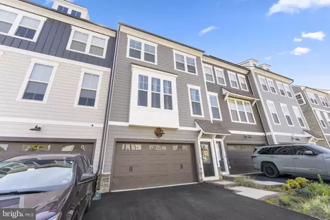 1661 Aspen Poplar Rd, Dumfries, VA 22026