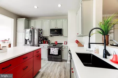 6603 Parville Loop, Gainesville, VA 20155 photo 8