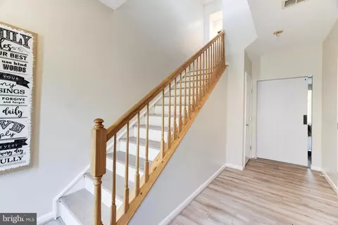 6603 Parville Loop, Gainesville, VA 20155 photo 5