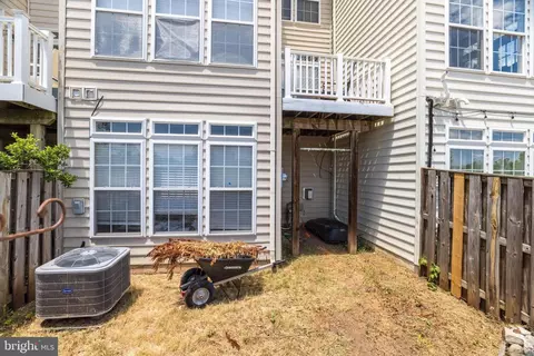 6603 Parville Loop, Gainesville, VA 20155 photo 31