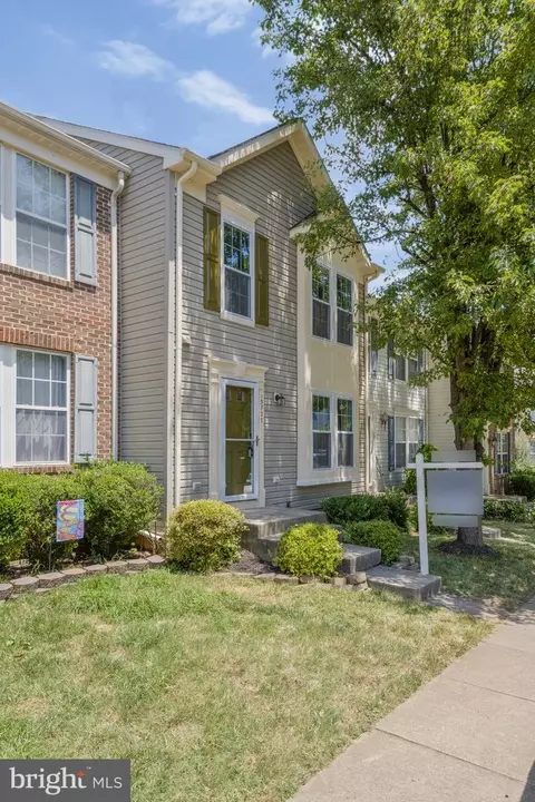 15727 Viewpoint Cir, Dumfries, VA 22025