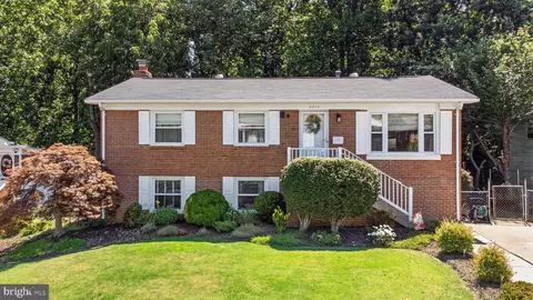 4213 Evergreen Dr, Woodbridge, VA 22193