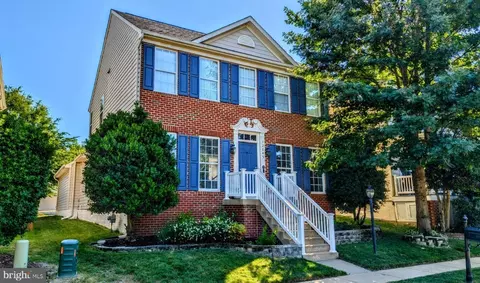 12049 Odion Ln, Woodbridge, VA 22192