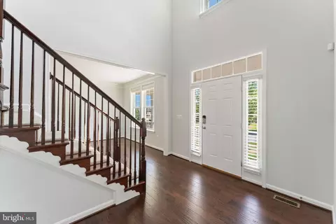 Entry Way - 3255 Kira Ct, Triangle, VA 22172 photo 1 of 12