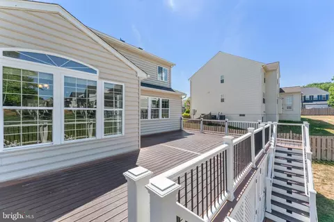 Exterior - 3255 Kira Ct, Triangle, VA 22172 photo 5 of 15