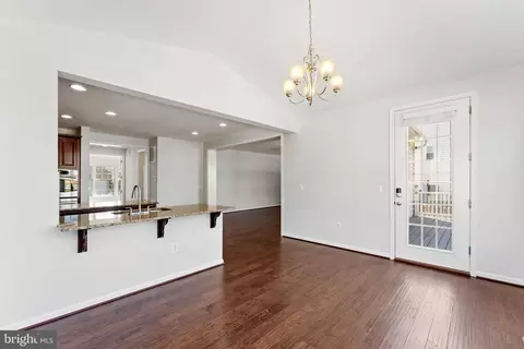 Dining - 3255 Kira Ct, Triangle, VA 22172 photo 1 of 1