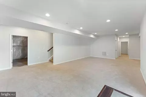 Entry Way - 3255 Kira Ct, Triangle, VA 22172 photo 10 of 12