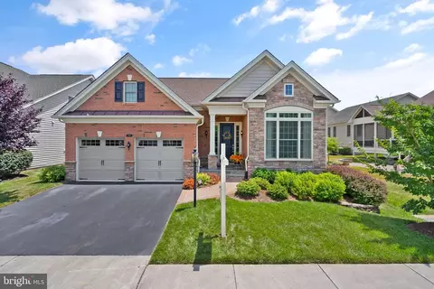 5975 Bowes Creek Pl, Gainesville, VA 20155