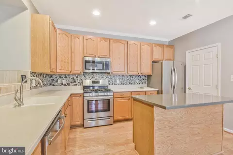 13701 Currant Loop, Gainesville, VA 20155 photo 9