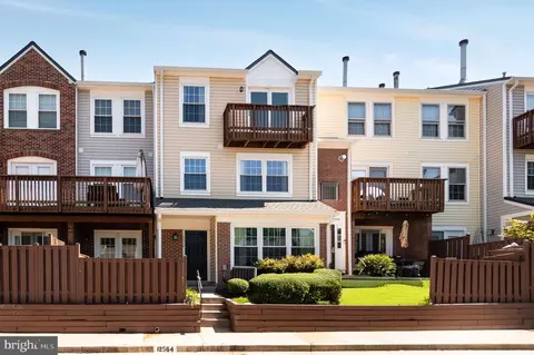 12572 Kempston Ln, Woodbridge, VA 22192