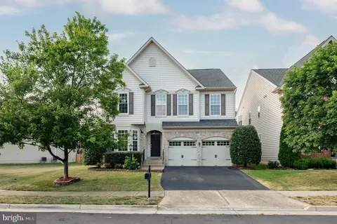 13932 Gallery Way, Gainesville, VA 20155