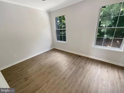 4220 Ashmere Cir, Dumfries, VA 22025 photo 9