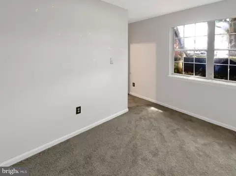 4220 Ashmere Cir, Dumfries, VA 22025 photo 12